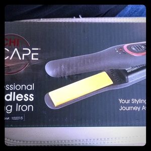 Cordless CHI straightener